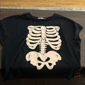 ROMWE Black Tee with Skeleton Design